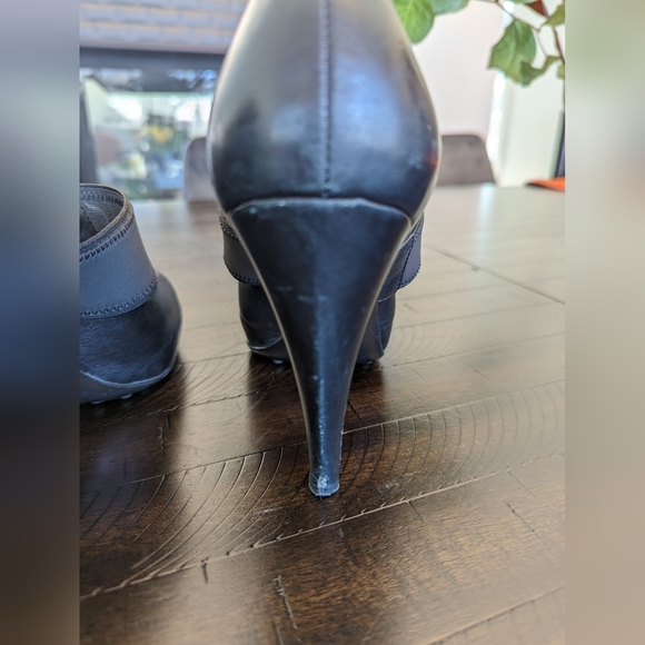 Tods Black Strap Platform Heel s: EU 40 US 10 - Picture 9 of 16